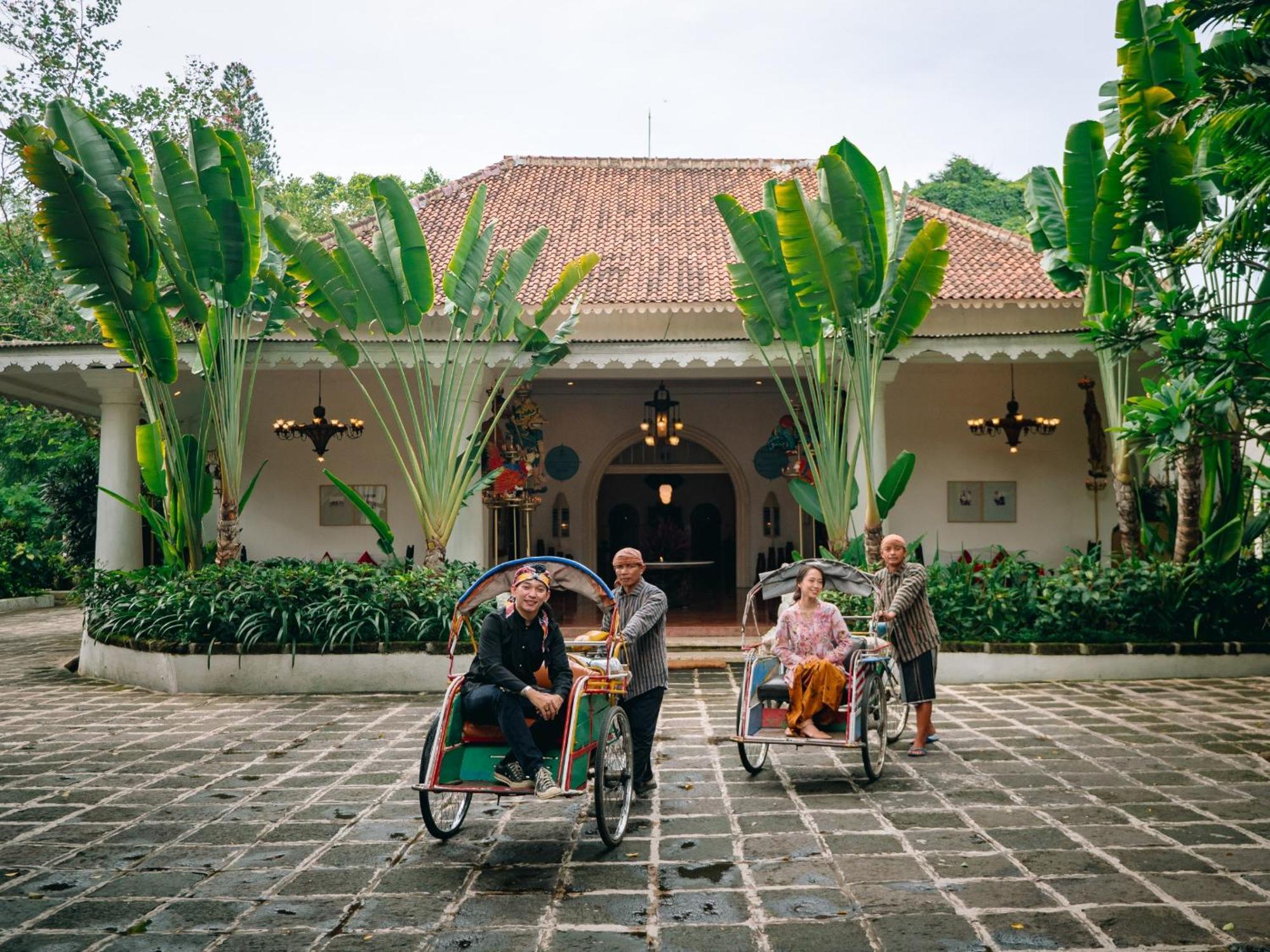 Hotel Tugu Blitar Buitenkant foto